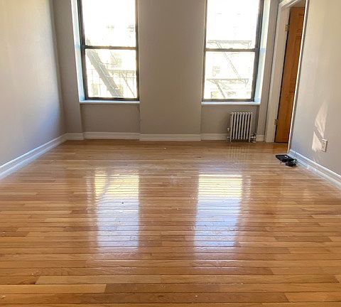 2nd image of 236 E 13th St APT 20