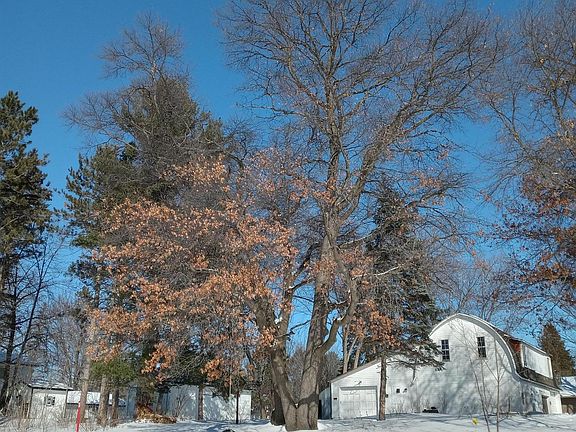 2nd image of 115 3rd Ave NE