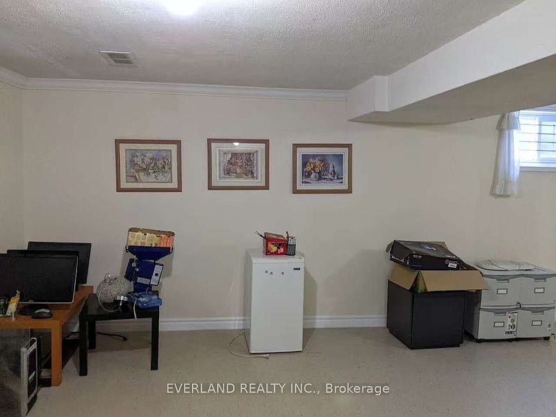 Toronto House for rent - 3 Bedrooms — photo 13