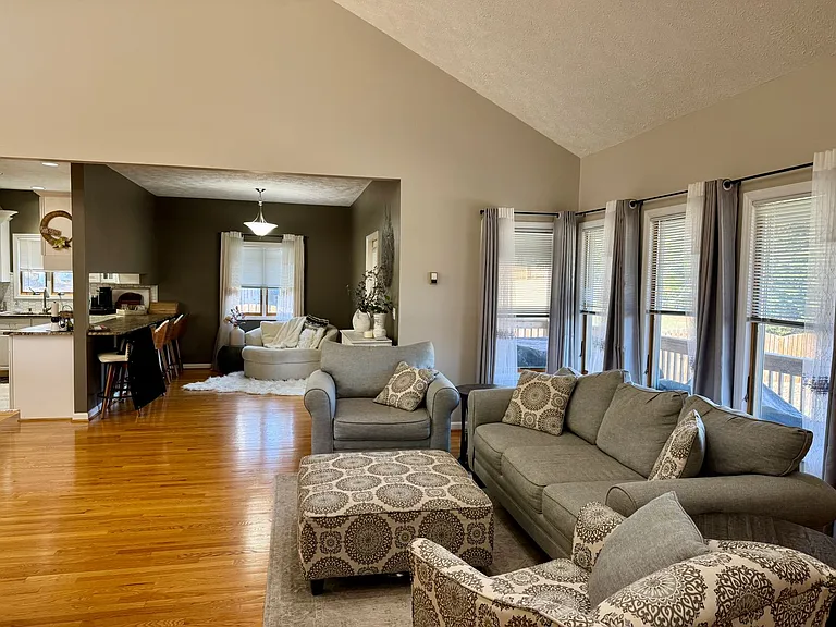 601 Leisure Ln — Photo 23