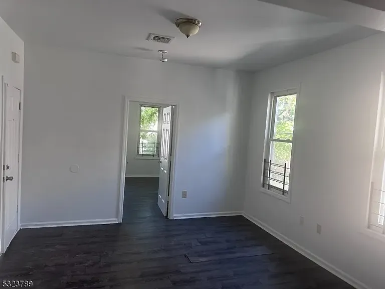 246-248 Columbia Ave #1 — Photo 4