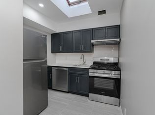 31-76 30th St #3, Astoria, NY 11106