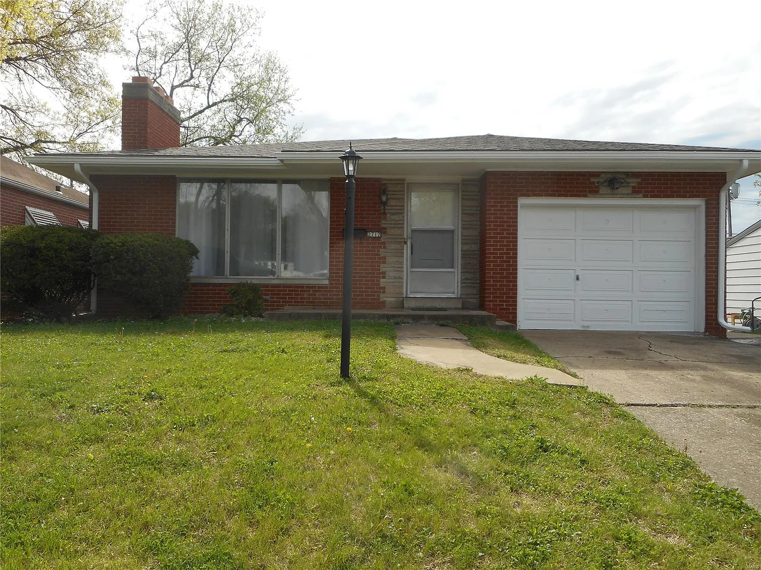 2712 Grand Ave photo 1