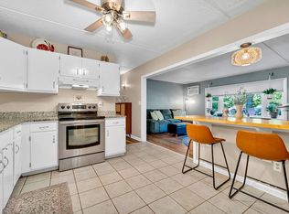 20 Lawrence Rd APT 5, Rowley, MA 01969