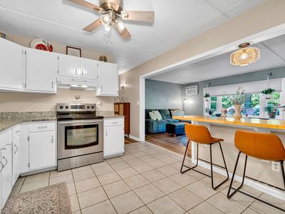 20 Lawrence Rd APT 5, Rowley, MA, 01969