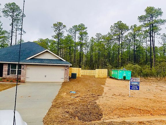 4th image of 14900 Longwood Ln