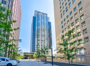 101 St. Clair, Toronto, ON M4V 0A2