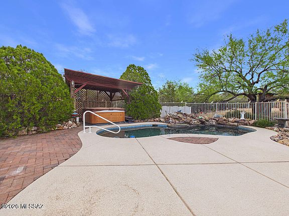 4th image of 4251 N Wolford Rd