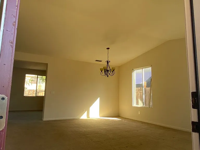 204 Arista Ct — Photo 3