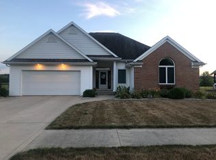 1015 Arthur St, Rochester, IN 46975