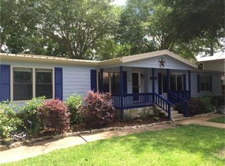 24 Lazy Bend Dr, Huntsville, TX 77320