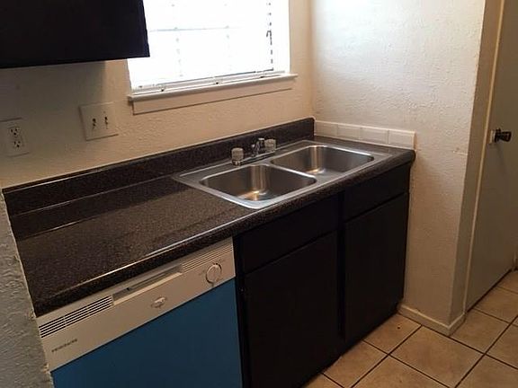 2nd image of 4047 Country Club Dr W