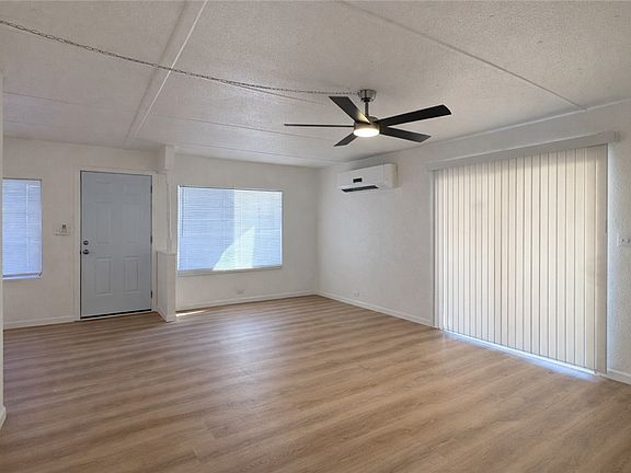 3rd image of 1417 Lincoln Lane
