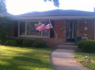 4532 W 102nd St, Oak Lawn, IL 60453