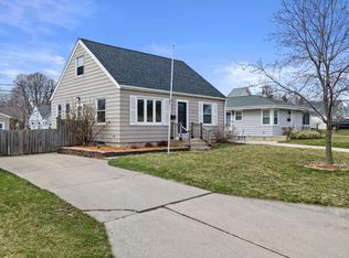 935 S 109th St, West Allis, WI 53214
