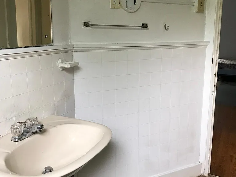 114 Stewart Ave — Photo 25