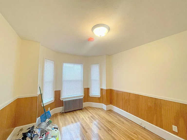6 Cypress St — Photo 4