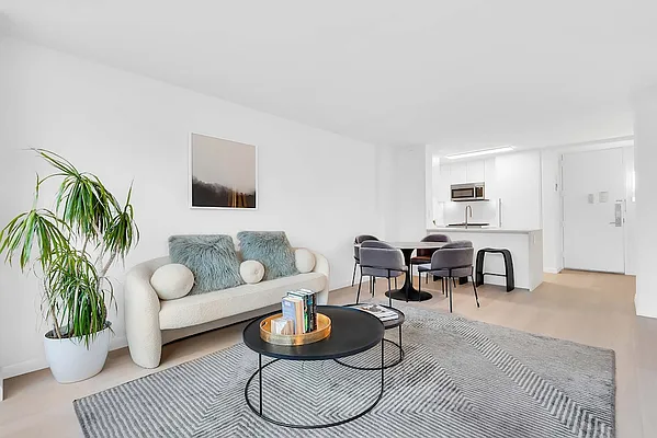 Rented by Related Rentals | media 33