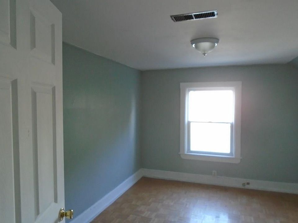 2nd image of 10 School St #3