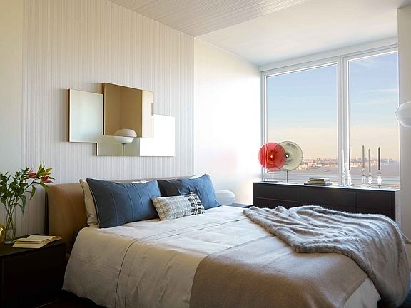 3rd image of 605 W 42nd St APT 40W