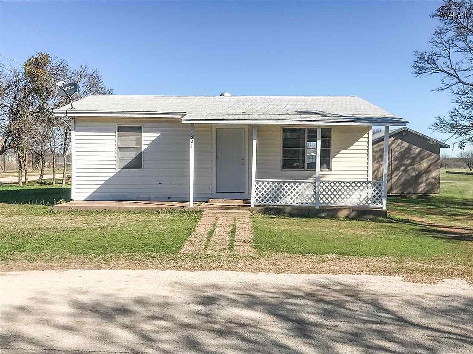 1st image of 301 E Pecan St