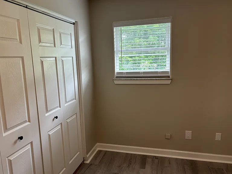 308 Vaught Ct #A — Photo 8