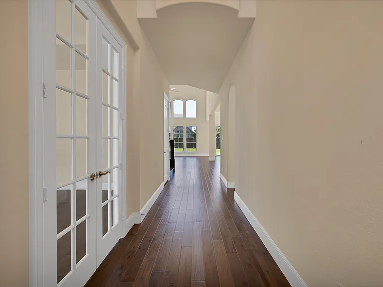 2600 Fairhill Ln — Photo 11