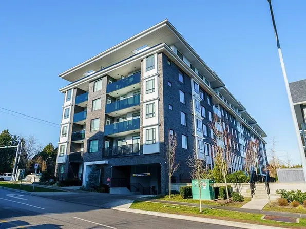 13623 81a Ave #117, Surrey, BC V3W 3N7