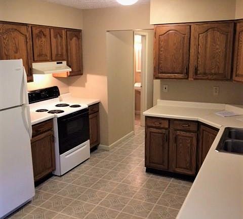 5th image of 406 S 30th St