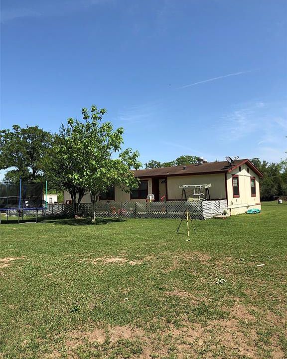 1st image of 1820 Wood Haven Dr