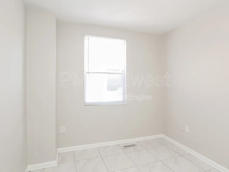3014 W 10th St #1 — Photo 14