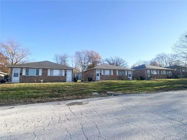 511-521 5th St, Belton, MO 64012