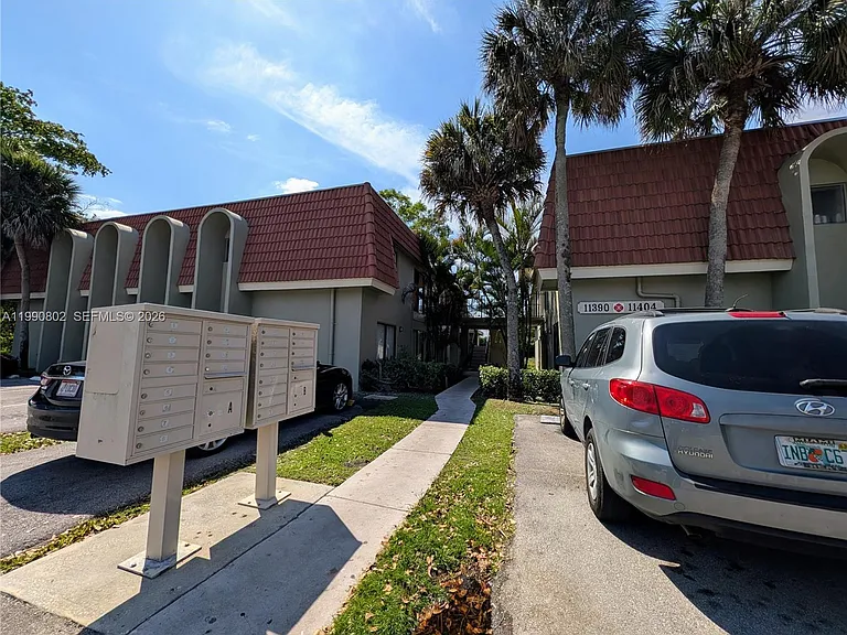 11394 Royal Palm Blvd #11394 — Photo 2