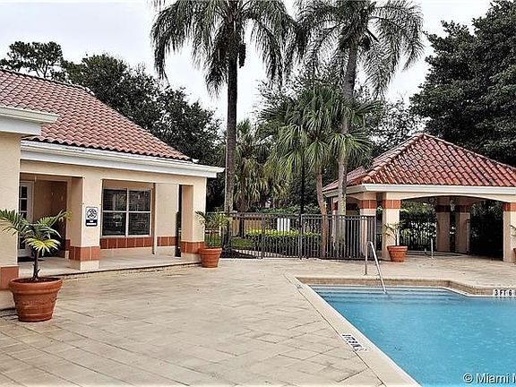 4th image of 3360 Pinewalk Dr N
