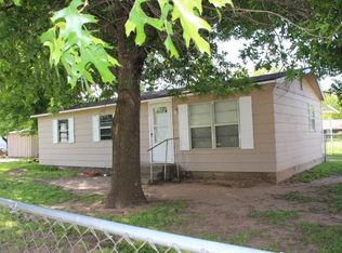 602 E Evans St, Marlow, OK 73055
