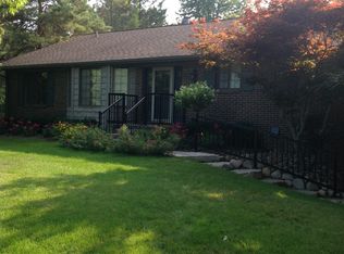 1000 Orban Rd, Milford, MI 48380