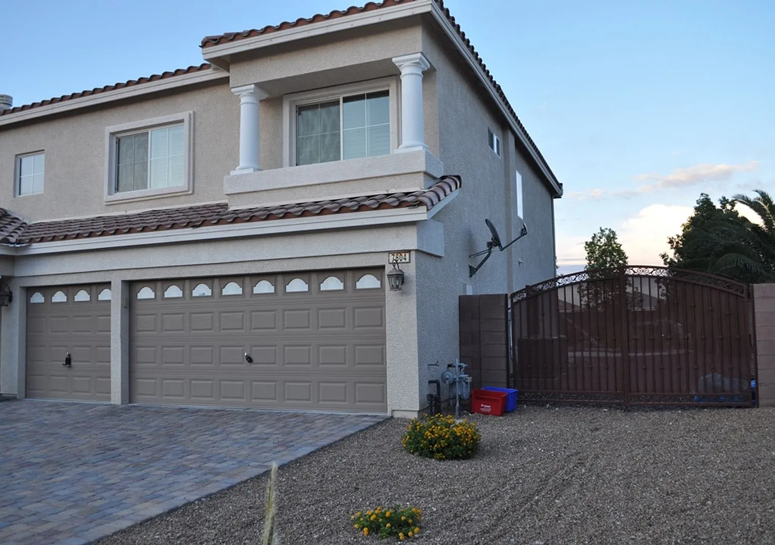Amazing 2 Story Home in a Cul De Sac. — Photo 2