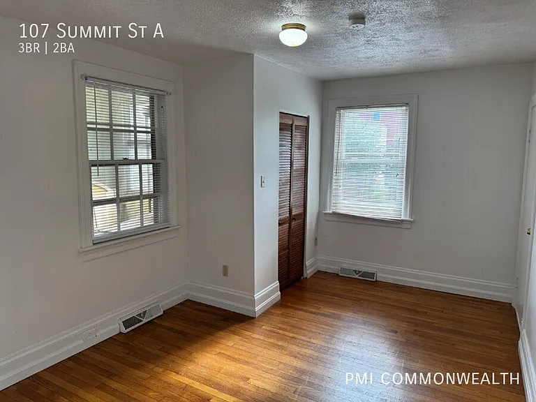 107 Summit St #A — Photo 25