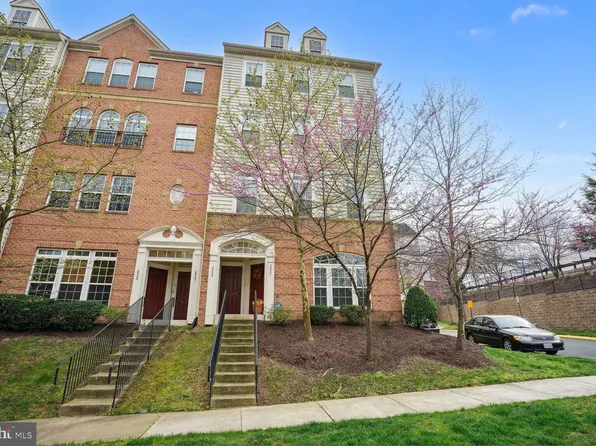 2531 Eastbourne Dr, Woodbridge, VA 22191