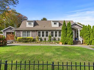 183 Park Rd, Riverhead, NY 11901