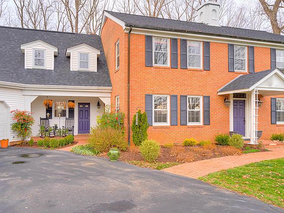 4th image of 402 Ridgecrest Ln