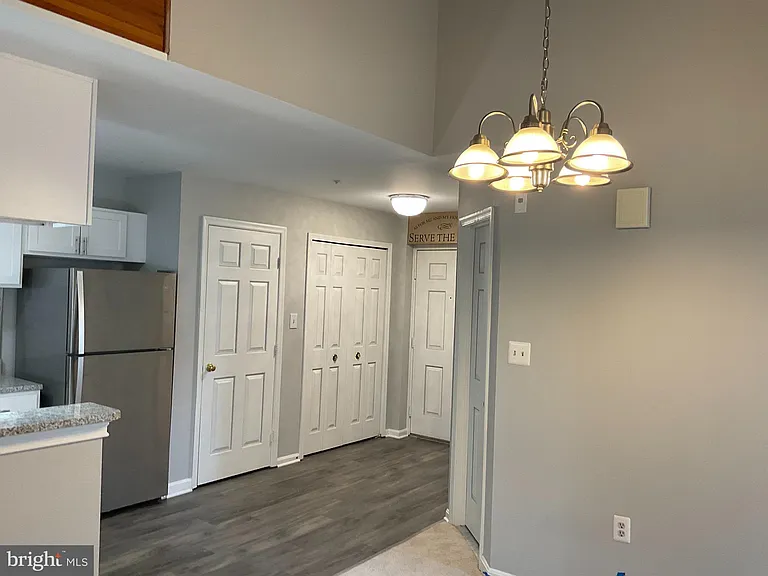 9808 Lake Pointe Ct #301 — Photo 15