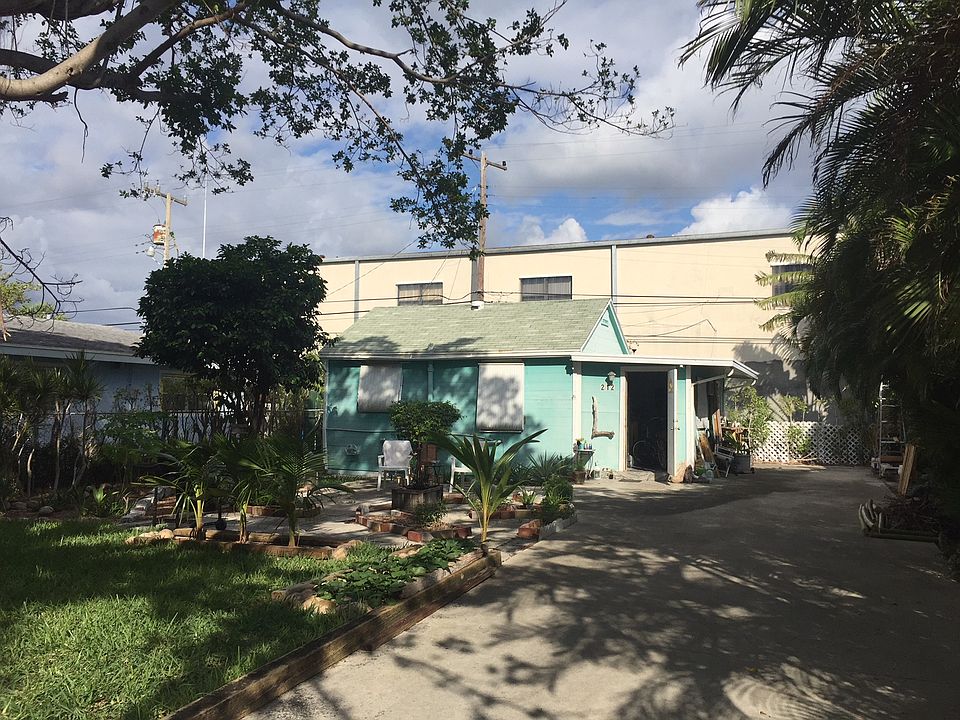 2nd image of 212 E 25th St
