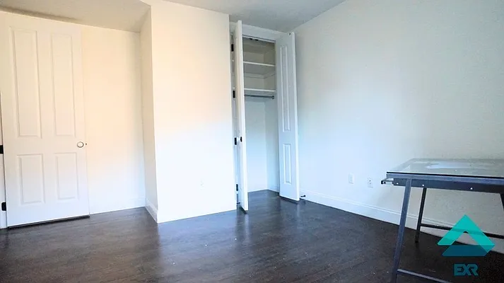 Rented by EXR | media 29