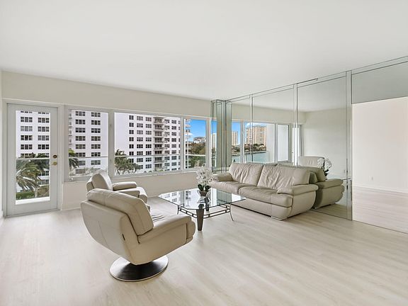 5th image of 701 E Camino Real #6c
