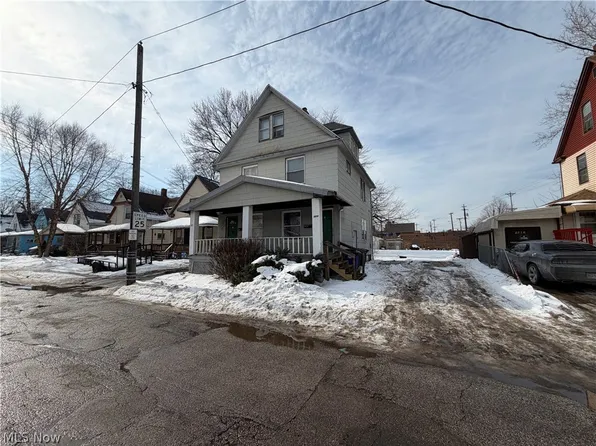 3850 W 17th St, Cleveland, OH 44109