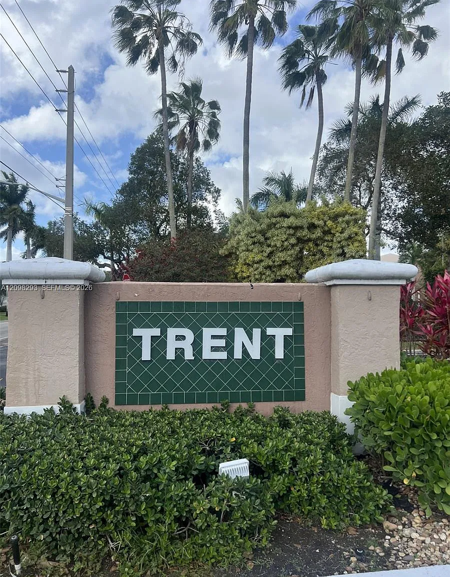 Trent Condominium — Photo 1