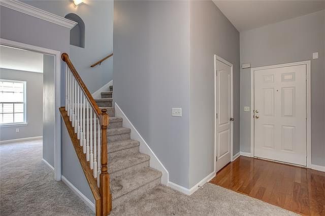 2nd image of 2709 Windcrest Trl
