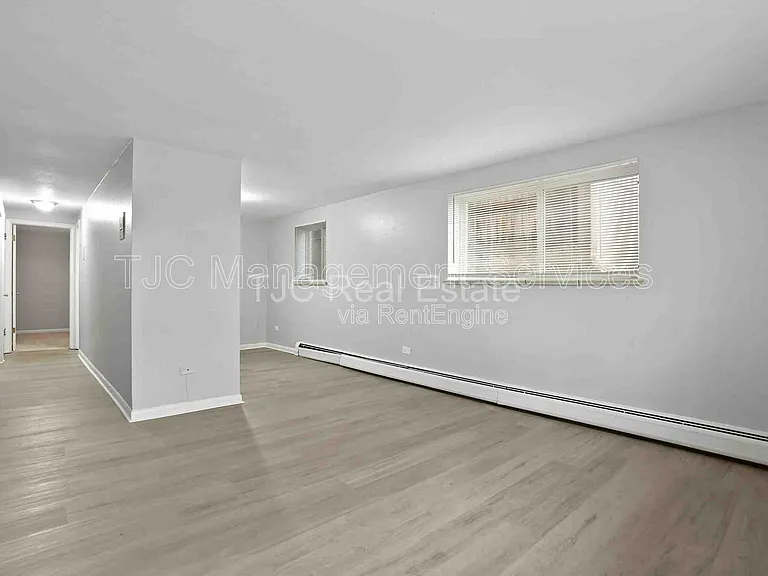 42 N Pearl St #303 — Photo 4