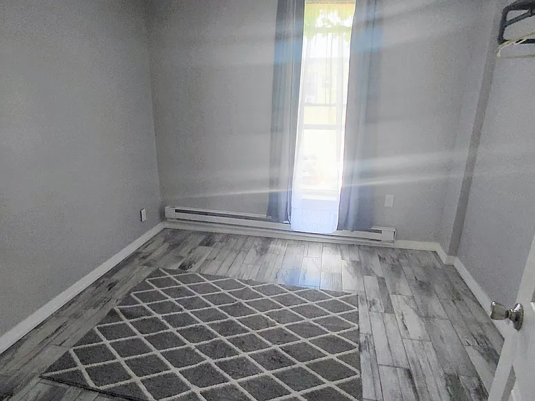 345-347 South St #2 — Photo 10